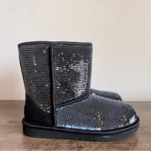 UGG Classic II Sequin Youth Boot Size 4 SKU#243246