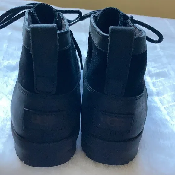 UGG Heather Lace-Up Women’s Boots
