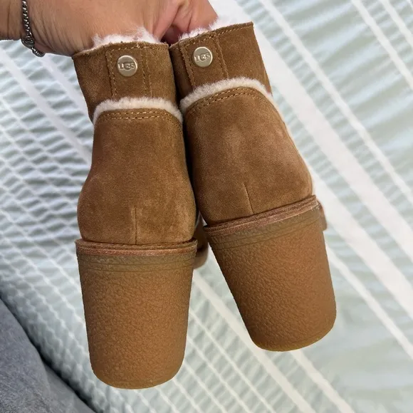 UGG Kasen II Suede And Sheepskin Block Heel Booties Chestnut Tan Women's Size 9