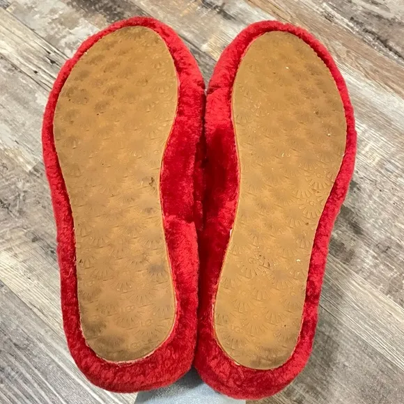UGG KIDS FLUFF YEAH SLIDE ON GRADE SCHOOL LIFESTYLE SANDALS Red Ribbon, Size 6