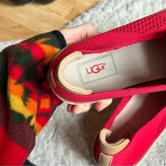 UGG Knit Red Australia Sammy Slip On Women's Sneaker Size 10