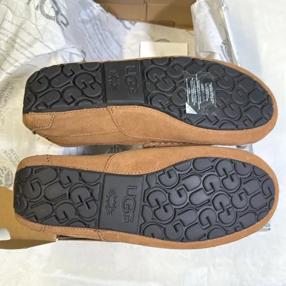 UGG Men’s Ascot Slip On Shoes - 11M