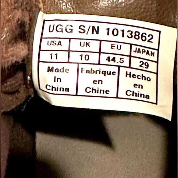 UGG Men’s brown high top shoes - Size 11