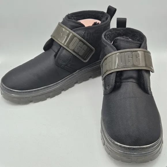 UGG NEUMEL CLEAR BLACK SUEDE SHEEPSKIN  lined ankle chukka Booties size 10