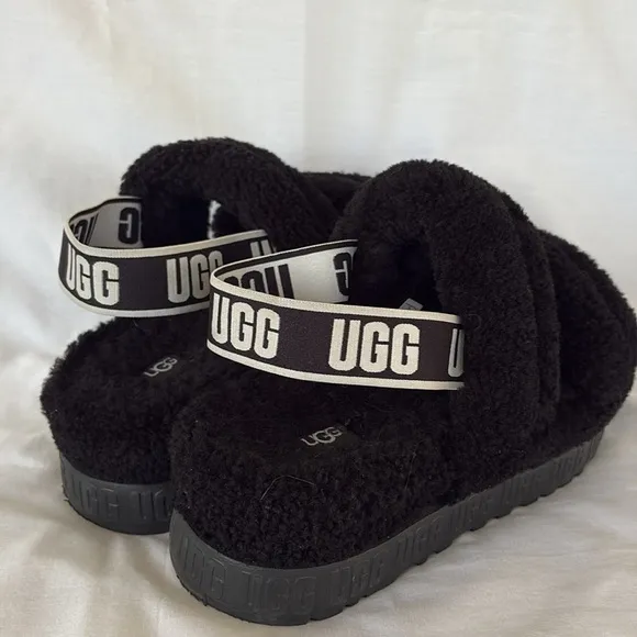 UGG Oh Fluffita Black Furry Sandals Cozy Platform Slides Slippers Women’s 11