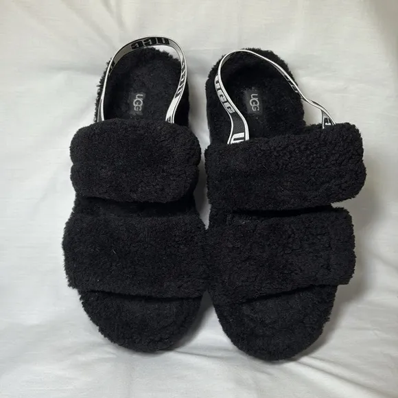 UGG Oh Fluffita Black Furry Sandals Cozy Platform Slides Slippers Women’s 11