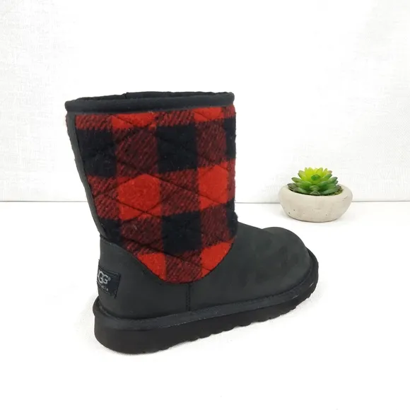 UGG RED PLAID CLASSIC YOUTH BOOTS