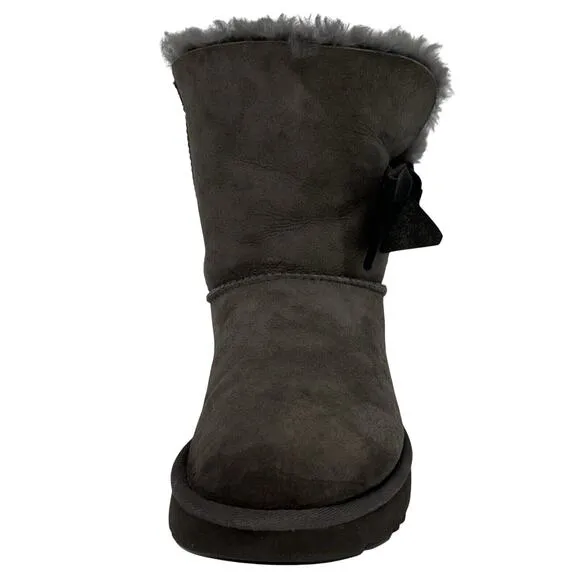 UGG Women’s Daelynn Boots Size 8 Charcoal Gray Classic Short Sheepskin Lined Bow
