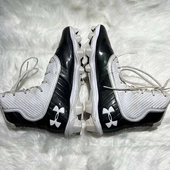 Under Armour Highlight high top cleats Size 11.5.  B88