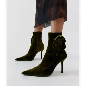 Urban Outfitters Jeffrey Campbell Florette Velvet Boot Size 8