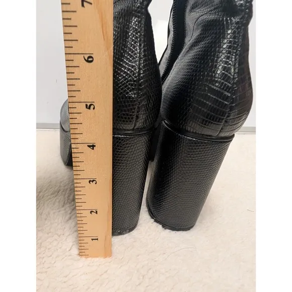 Urban Outfitters Mel Platform Boot Size 7 Croc Print 4&quot; Heel