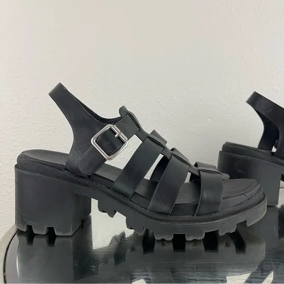URBAN OUTFITTERS Womens Black Leather Edgy Grunge Lia Fisherman Heeled Sandals