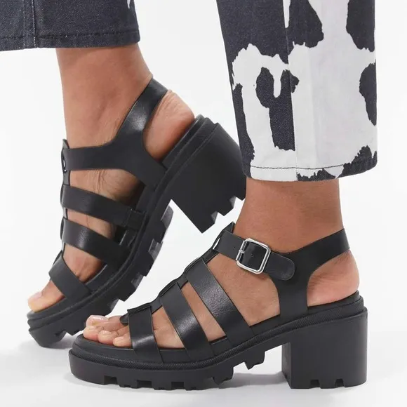 URBAN OUTFITTERS Womens Black Leather Edgy Grunge Lia Fisherman Heeled Sandals