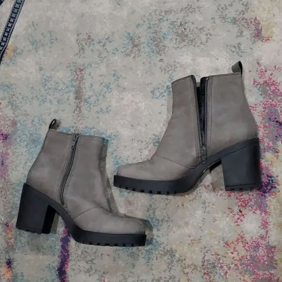 Vagabond Gray Leather Chelsea Ankle Boots Size 36 Or 5.5