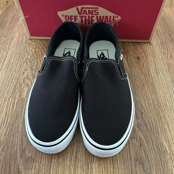 VANS Asher black slip on shoes sneakers women’s 9 new in box