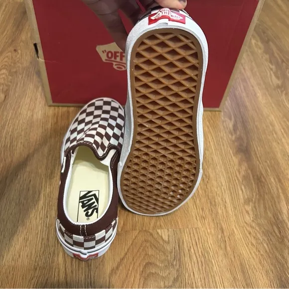VANS checkerboard white brown slip on shoes sneakers women’s 7 new