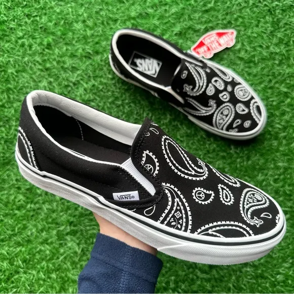 Vans Classic Slip On Peace Paisley Black White