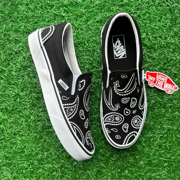 Vans Classic Slip On Peace Paisley Black White