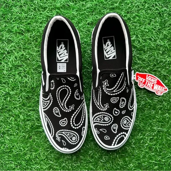 Vans Classic Slip On Peace Paisley Black White