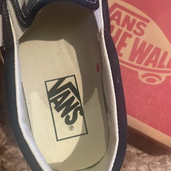 Vans classic slip on