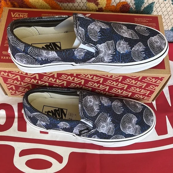 Vans Classic Slip-On(Wireframe Skulls) Black/Trwht VNOA33TB9IBWMNS sneakers
