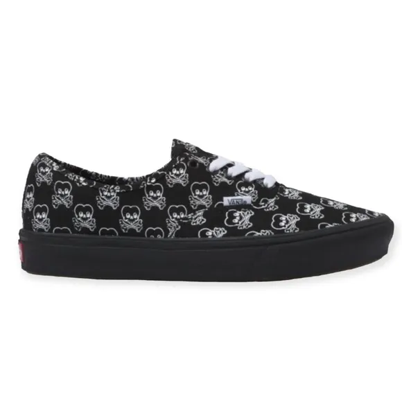 VANS | ComfyCush Authentic Shoes - Black (Cold Hearted)