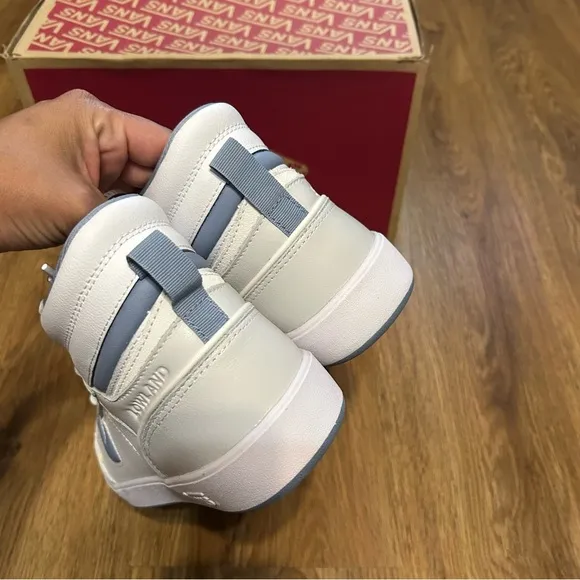 VANS Lowland Mid Comfycush JMP white blue shoes sneakers women’s 9 new