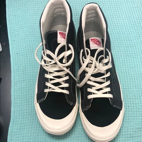 Vans Men's Asphalt/Black and White High-Top Sneakers OG Style 138 Lx