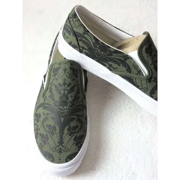 Vans Men's Classic Slip On Skull Tapestry Grape Leaf Canvas Shoes Size NIB