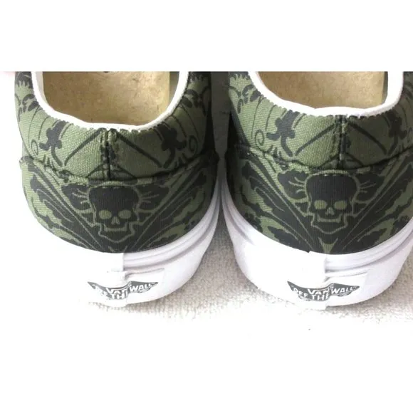 Vans Men's Classic Slip On Skull Tapestry Grape Leaf Canvas Shoes Size NIB