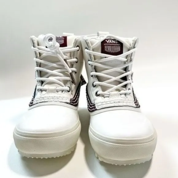 VANS MTE Standard Mid Snow x Benny Urban Boot Off-White Burgundy