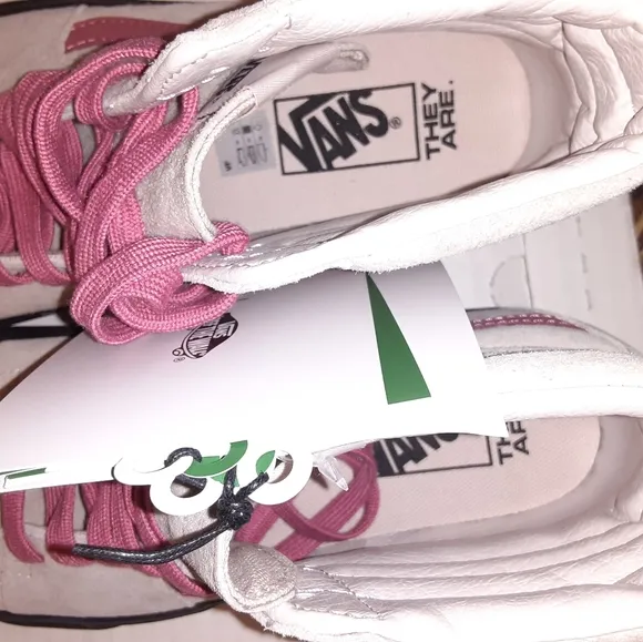 Vans Off The Wall They Are. Collection Brand New, Men's Size 7 Women's Size 8.5