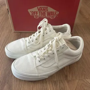 VANS old skool beige canvas lace up shoes sneakers men’s 7 new