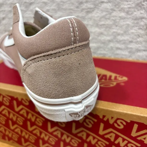 Vans Old Skool Low Top Tan  Lace Up Shoes Junior Size 6.5 Or Woman’s 8 EUR 38.5