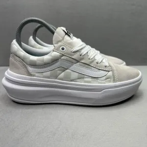 VANS Old Skool Overt CC Womens Size 7 Shoes Platform White Suede Check Sneakers