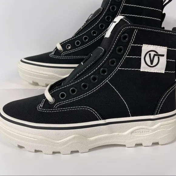 VANS SENTRY WC WOMENS HIGH TOP SHOES SIZE 7 BLACK WHITE WAFFLECUP LACE UP CANVAS