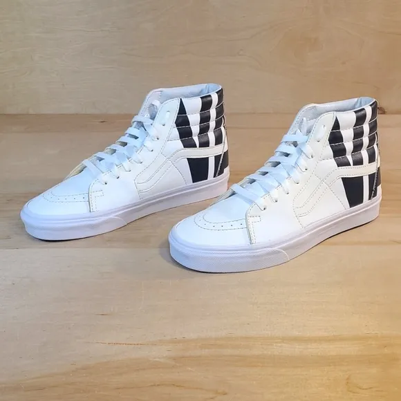 Vans Sk8-Hi Classic Tumble Unisex White Black Leather High-Top Sneakers