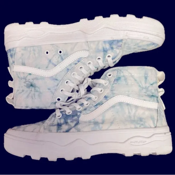 VANS SK8-HI SENTRY WOMENS Size 8.5 Lugged High Top boot Tie dye Blue Platform