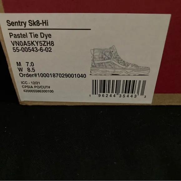 VANS SK8-HI SENTRY WOMENS Size 8.5 Lugged High Top boot Tie dye Blue Platform