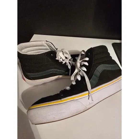 Vans Sneakers ComfyCush High Top Shoes Womens Size 7.5 Mens Size 6