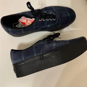 Vans Women's 8.5/9 Authentic Stacked Velvet Plaid Green Black Platform Shoes