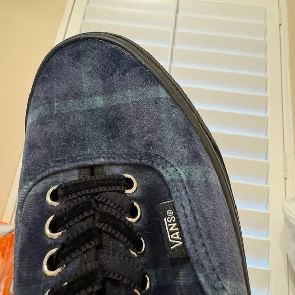 Vans Women's 8.5/9 Authentic Stacked Velvet Plaid Green Black Platform Shoes