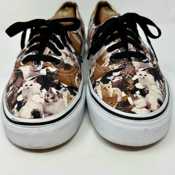 Vans x ASPCA Limited Edition Low Top Shoes Kitty Cats Cute Lace Up Shoes Size 9