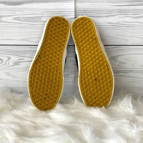 Vans x HARRY POTTER Hufflepuff slip-on sneakers