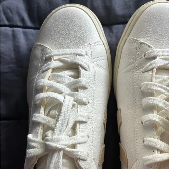 Veja Campo Womens US Size 11 Sneakers