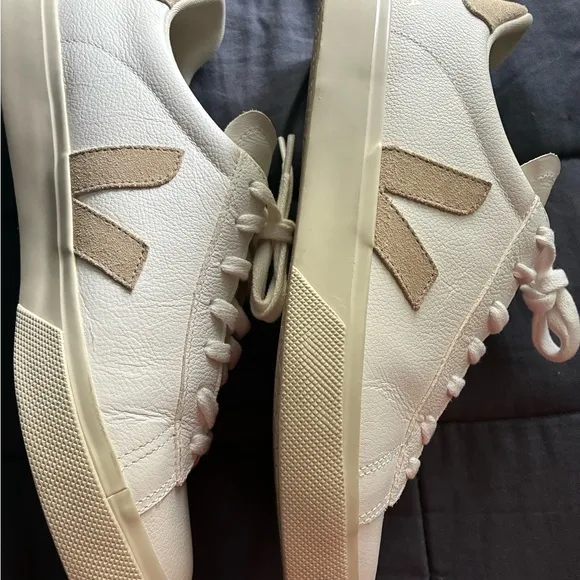 Veja Campo Womens US Size 11 Sneakers