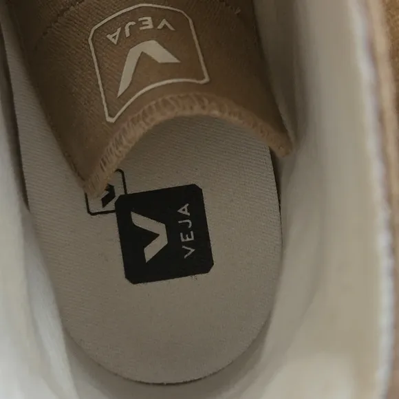 Veja Nova High-Top Canvas Sneaker in Dune/Pierre.  Sz: 8