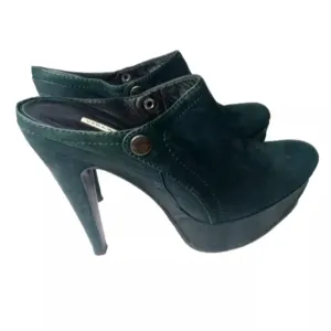 Vera Wang Lavender Leather Platform Mules Clog Heels Size 7.5 Dark Forest Green
