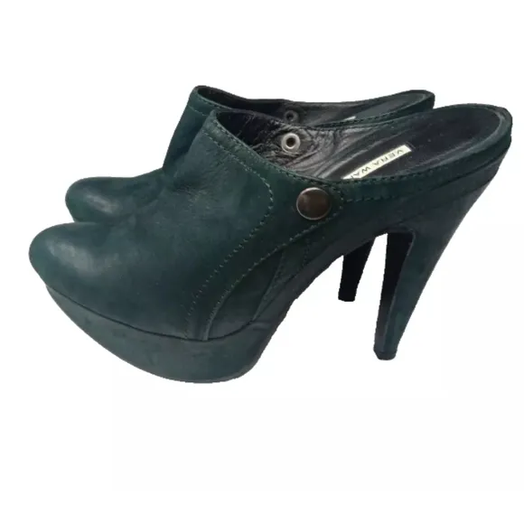 Vera Wang Lavender Leather Platform Mules Clog Heels Size 7.5 Dark Forest Green