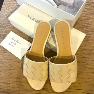 Veronica Beard NIB Woven Sandals SZ 7